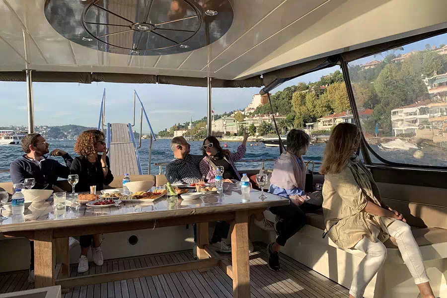 istanbul lunch cruise