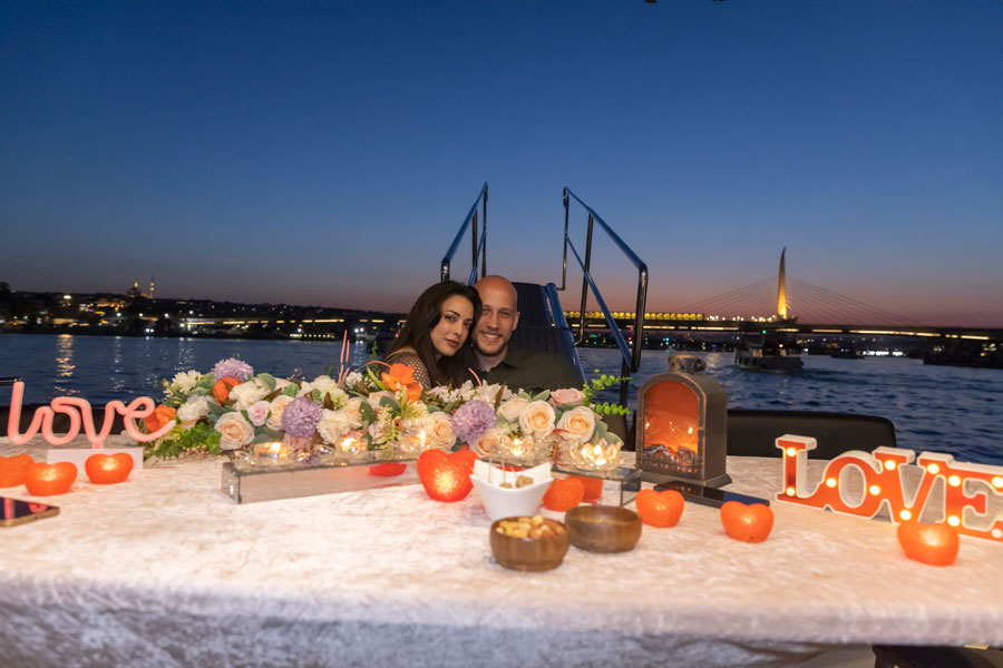 Bosphorus Sightseeing Yacht Cruise