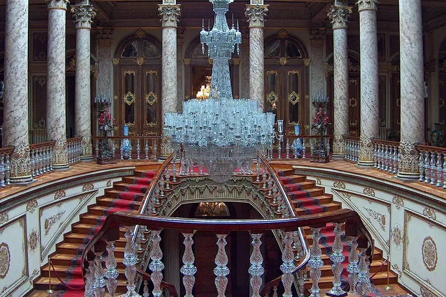 Dolmabahce Palace Tour and Bosphorus Cruise
