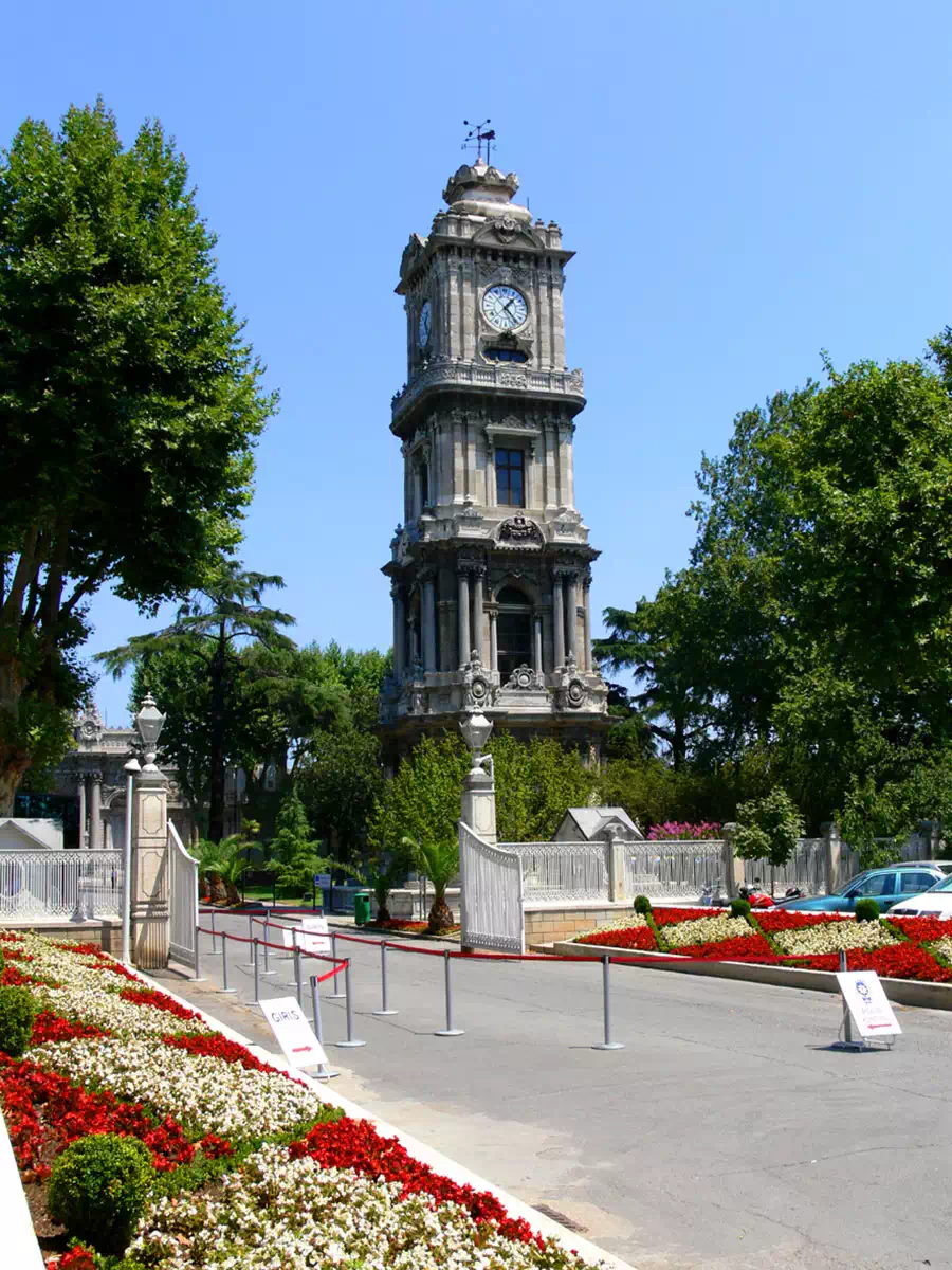 Dolmabahce Palace Tour and Bosphorus Cruise
