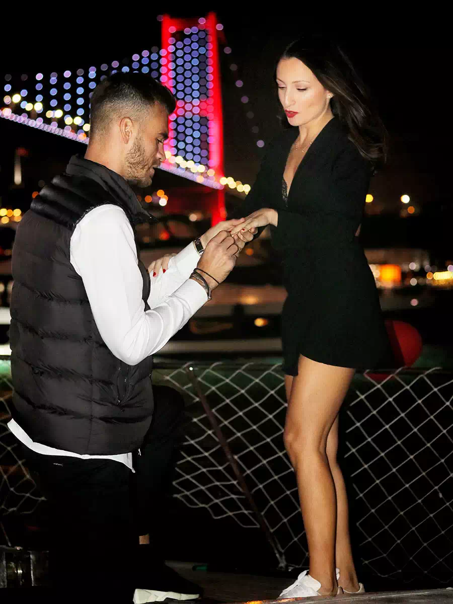 romantic marriage proposal