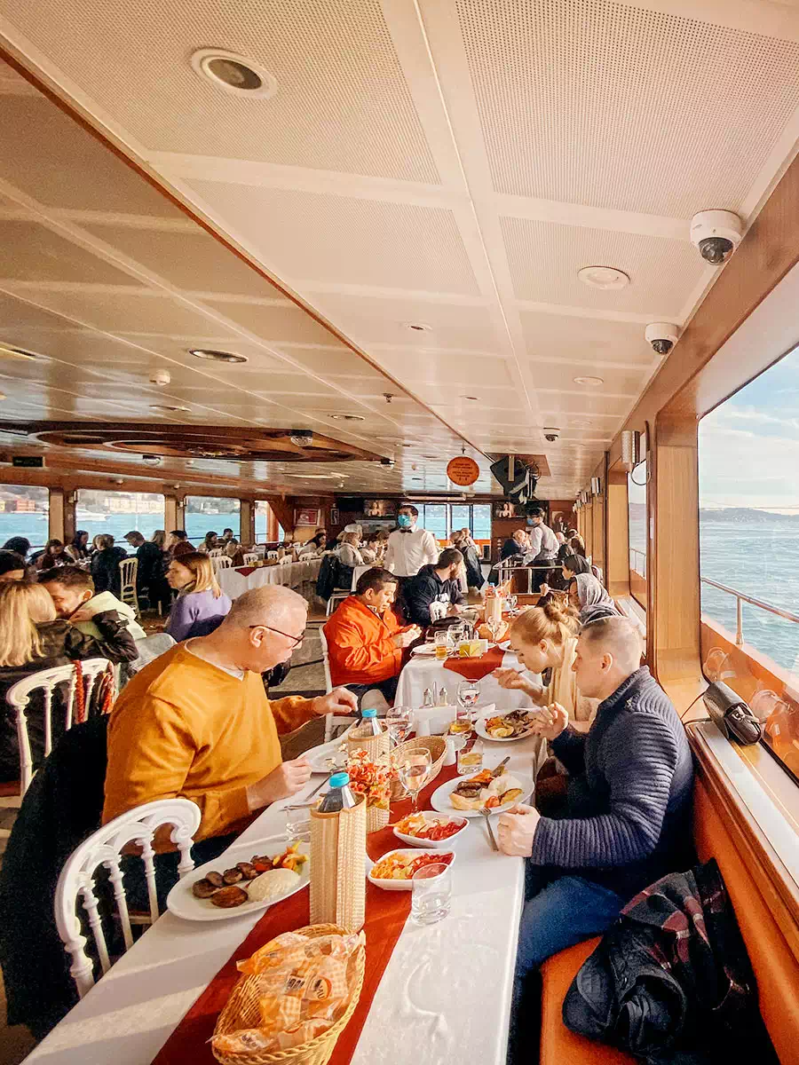 stanbul Lunch Cruise